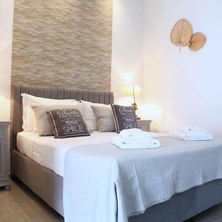 Suite Ornos Bagian luar foto